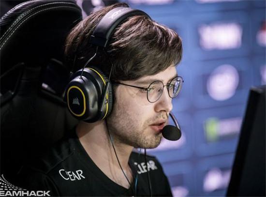 第一个六胜！稳健推进不给机会 Icon队兵不血刃击败Zz1tai队