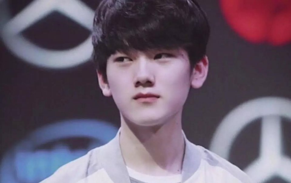 棋牌高阶：解析“信丰棋”等地方冷门博弈中蕴含的古老数学逻辑。（解码“信丰棋”：地方小众棋局背后的古典数学逻辑）