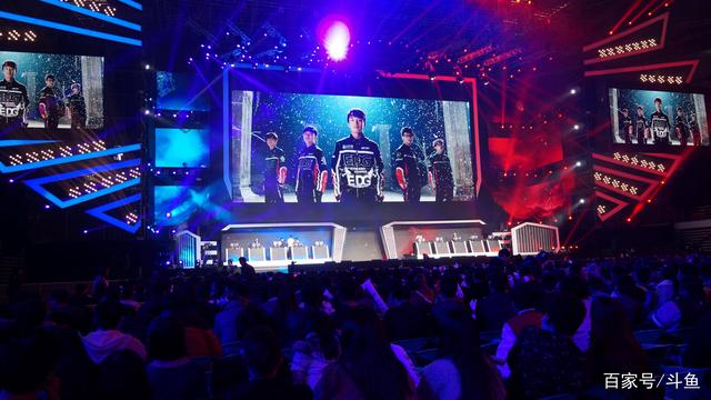 【快讯】LCK公布新赛季赛程+名单。Faker领衔T1 10人阵容